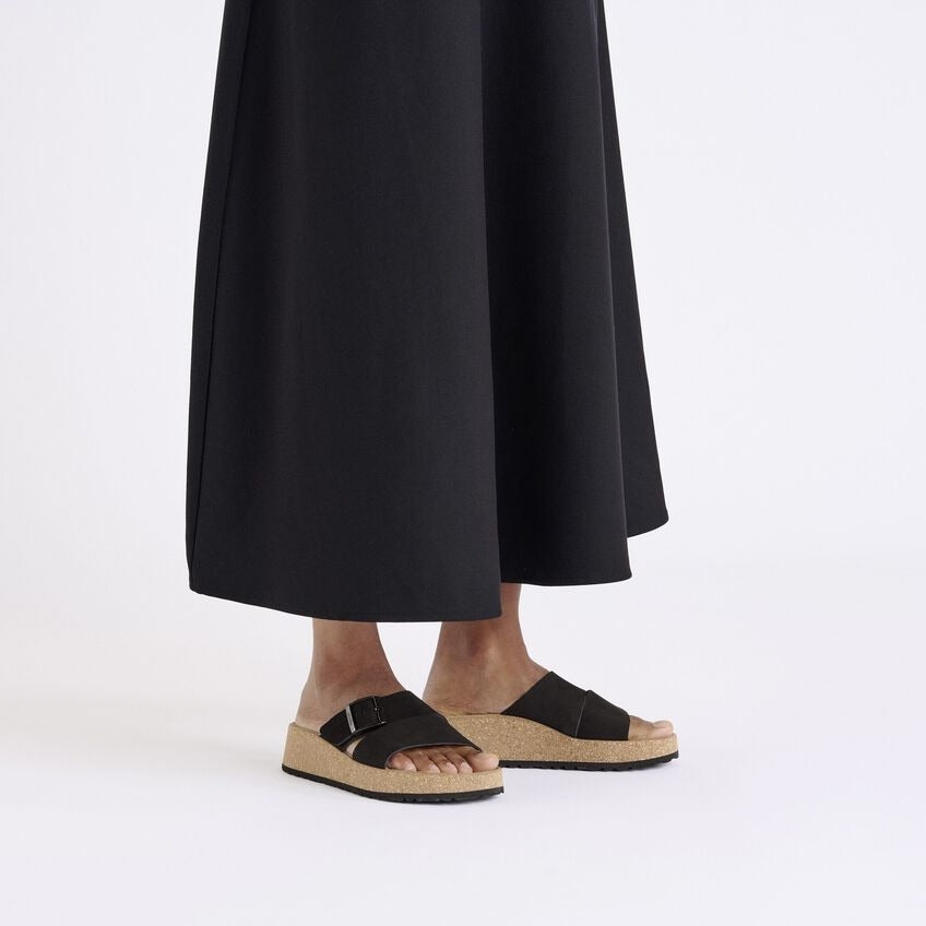 Almina : Black