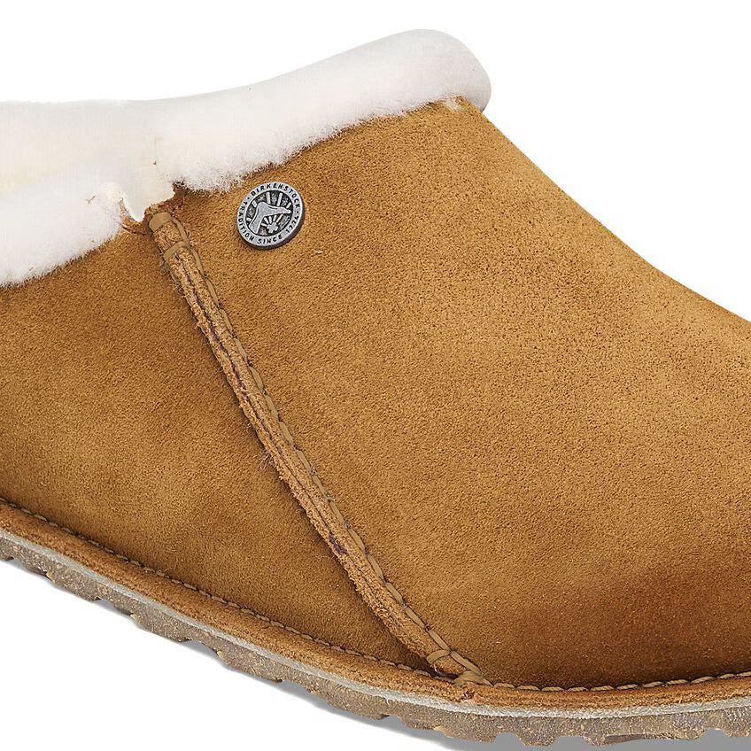 
                      
                        Zermatt Premium Shearling : Mink
                      
                    