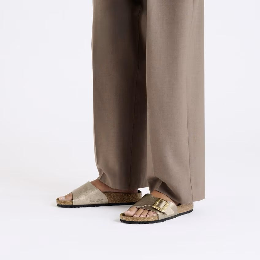 
                      
                        Catalina Luxe : Graceful Taupe
                      
                    