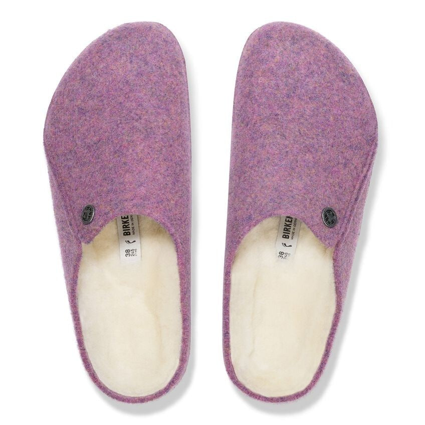 
                      
                        Zermatt Shearling : Mauve
                      
                    