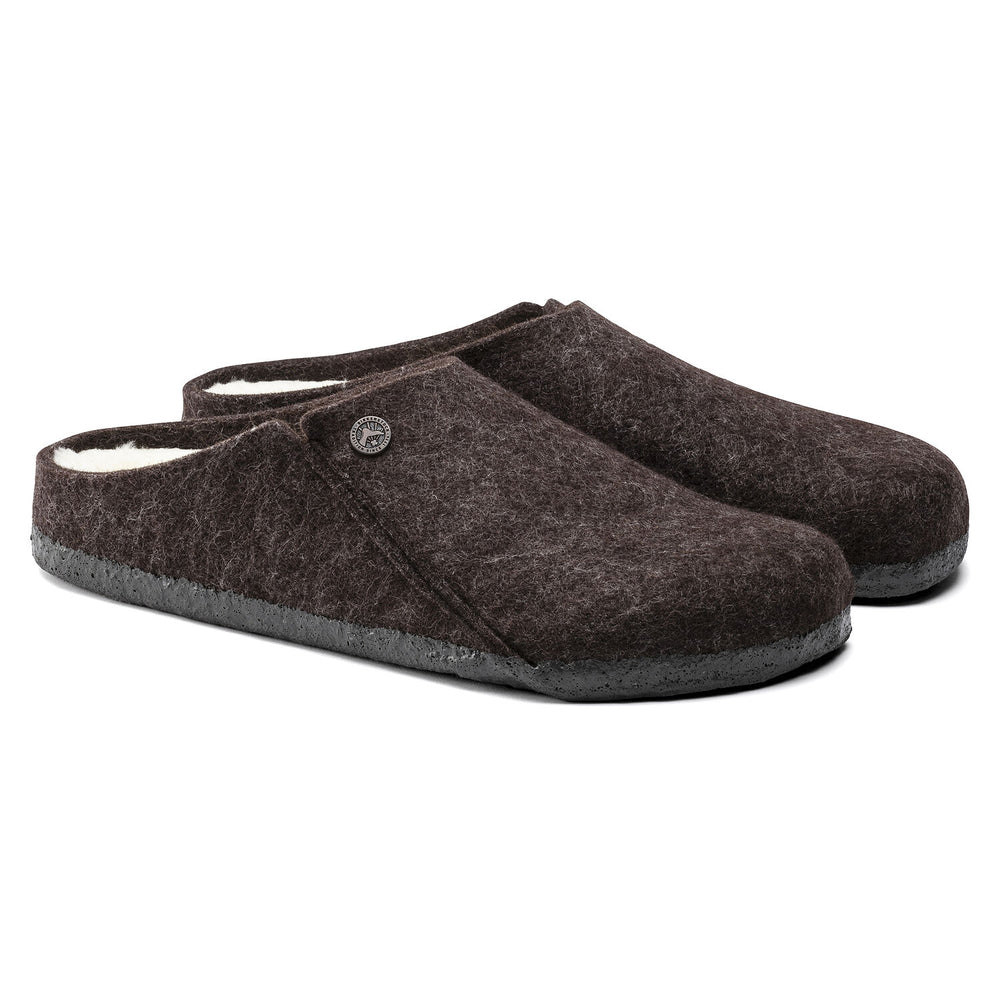 
                      
                        Zermatt Shearling : Mocha
                      
                    