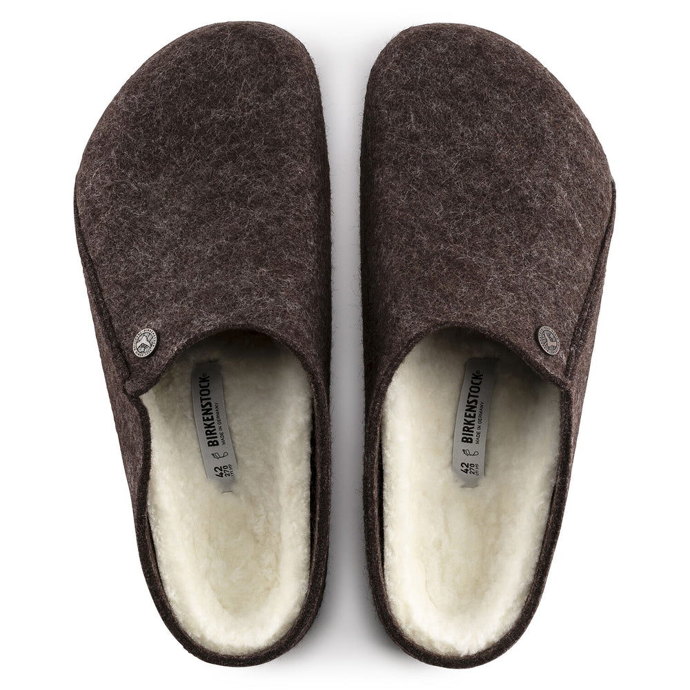 
                      
                        Zermatt Shearling : Mocha
                      
                    