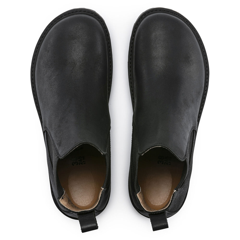 
                      
                        Stalon : Black
                      
                    