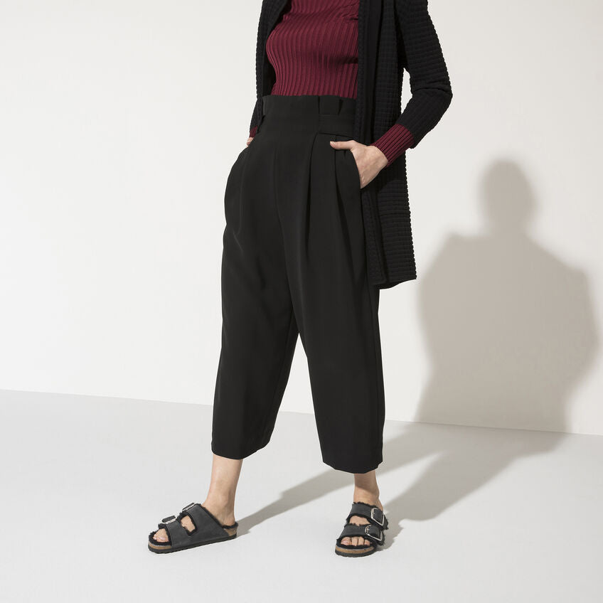 
                      
                        Arizona Big Buckle : Shearling Black
                      
                    