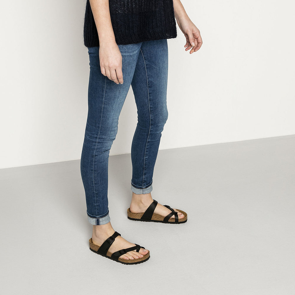 
                      
                        Mayari : Black Synthetic
                      
                    