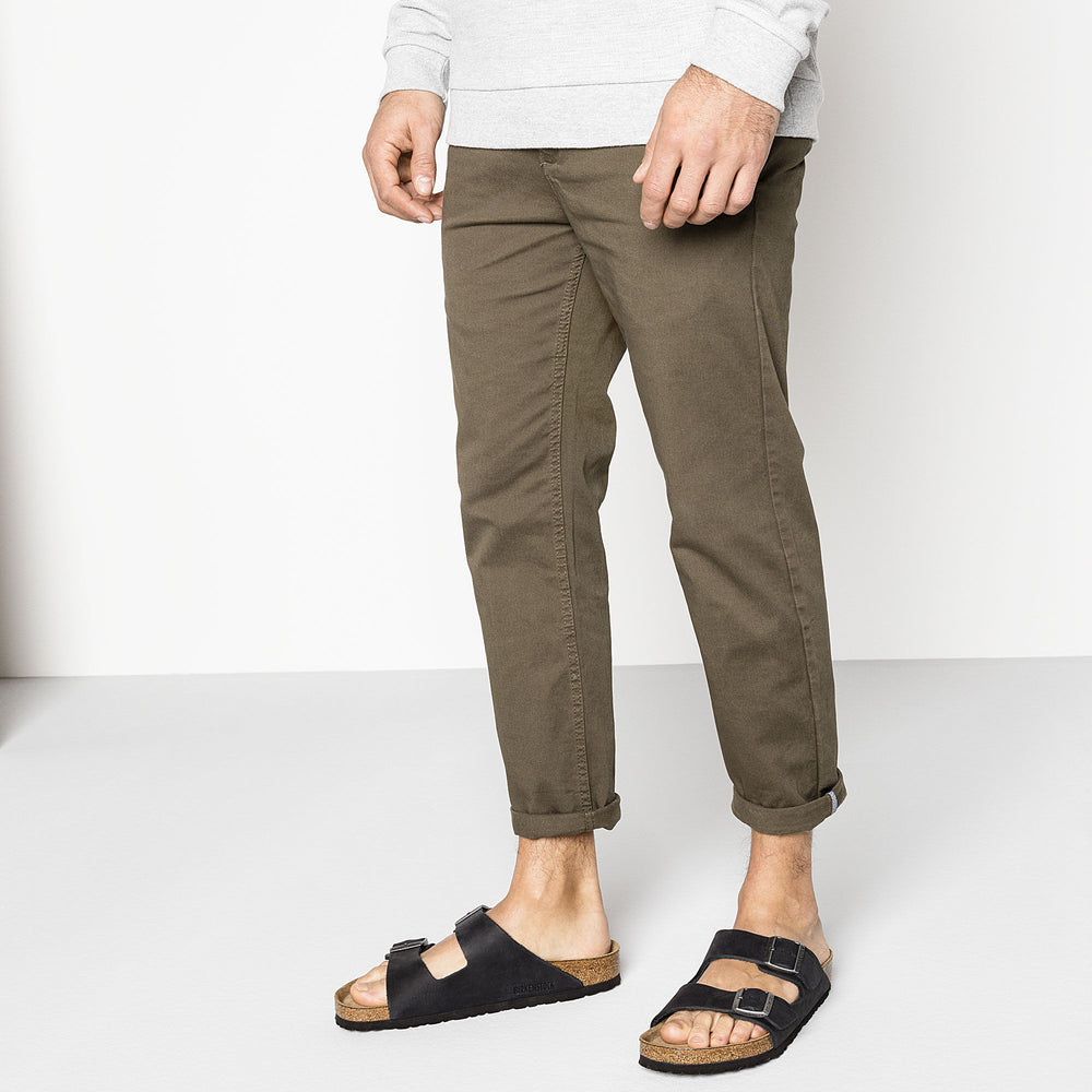 
                      
                        Arizona Soft Footbed : Black Oiled
                      
                    